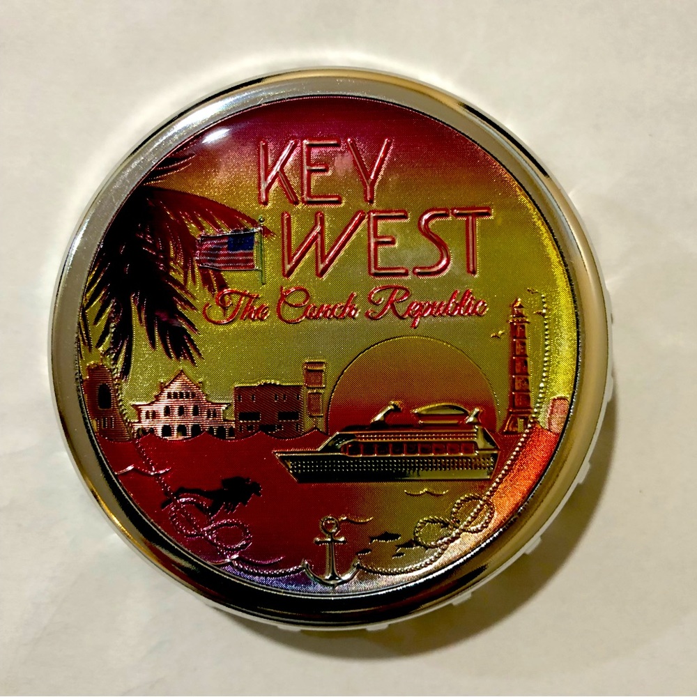 Set of three beautiful, colorful magnets from Key West 🌴🌊